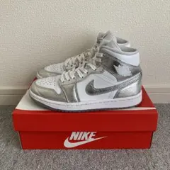 【とても美品】23.5cm ナイキ ジョーダン1 Mid シルバー スニーカー