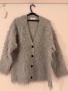 【新品未使用】ミラオーウェン スコッチ釦シャギーニットカーディガン　グレー