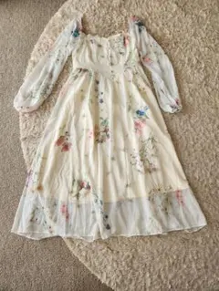【新品】SHEIN Dazy　花柄シフォンワンピース　Sサイズ