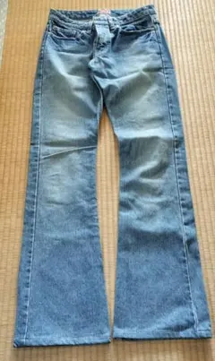 Item thumbnail for item 907e6bcf-10ab-439a-b6c1-35693bad1eee