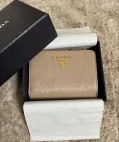 PRADA プラダ VITELLO MOVE ヴィッテロ ムーブ 三つ折り 財布 楽天市場】プラダ PRADA 財布 三つ折り ミニ財布 ヴィッテロ ムーヴ