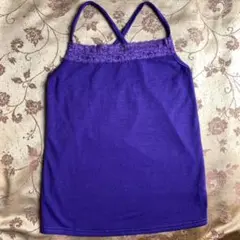 BANANA CHIPS ☆ 胸元レース　キャミソール　送料込み❗️