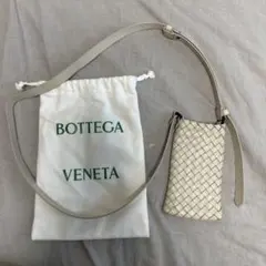 美品 BOTTEGA VENETA イントレチャート スマホ ショルダーのサムネイル