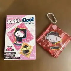 【新品】サンリオキャラクターズ　Solid&Cool マルチケース　カラナビ