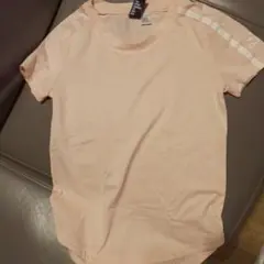 アディダス　スポーツ用Tシャツ　130cm