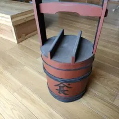木製 岡持ち 昭和レトロ 漆塗り風 重箱 - メルカリ