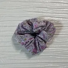 シュシュ 花柄　紫