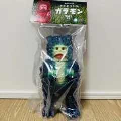 安楽安作　ソフビ　モグダン 明日締切！安楽安作氏の海外モンスター新作は「ヤスデ怪獣