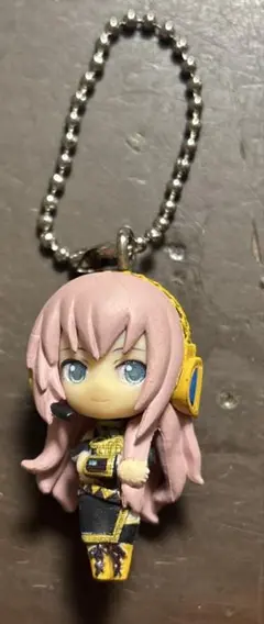 ボカロ　ルカ　フィギュアキーホルダー