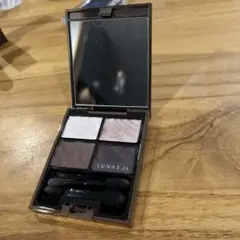 Item thumbnail for item cebde2f7-4b0d-4767-bbbf-141bb3187c72