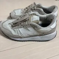 New Balance 237 スニーカー ベージュ