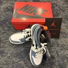 Item thumbnail for item 4dfbf2bd-748b-42d4-a33d-c4e60f7673f4