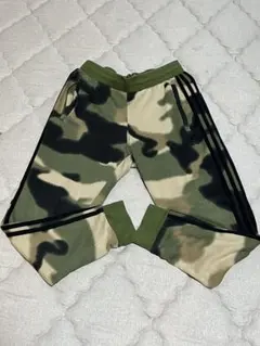 adidas スウェットパンツ　カモフラージュ ジョガーパンツ