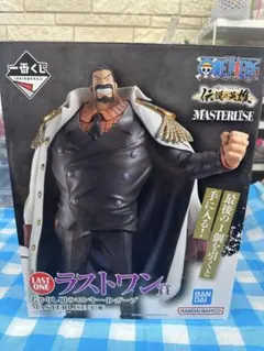 【開封】一番くじ ワンピース 伝説の英雄 ラストワン賞　箱から出してないのサムネイル