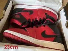 スラムダンク NIKE Air Jordan 1 Mid ReverseBred
