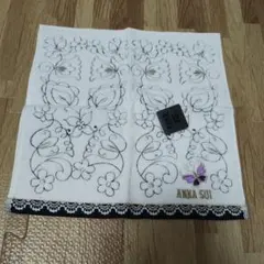 ANNA SUI 刺繍タオルハンカチ