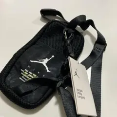 NIKE JORDAN JUMPMAN スマホケース　ショルダーバッグ　未使用のサムネイル