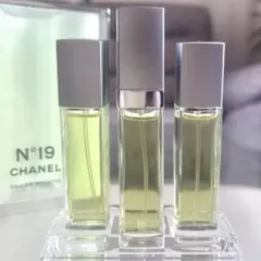 CHANEL N°19 オードゥトワレット 15ml×3本セット 香水 シャネルのサムネイル