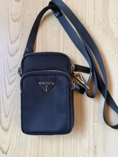 プラダ☆ノベルティ☆スマホショルダー