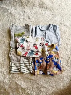 ベビー服セット（ドナルドダック、アニメキャラクター）