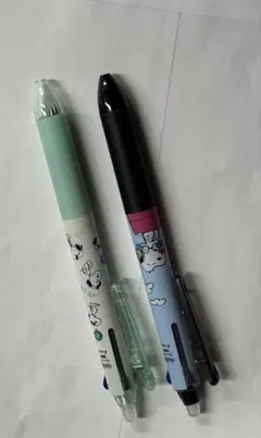 新品✨スヌーピーフリクション３色ペンを2本セットでのサムネイル