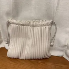 ホワイト プリーツ ショルダーバッグ