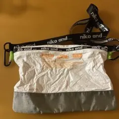 niko and... サコッシュ ホワイト/グレー