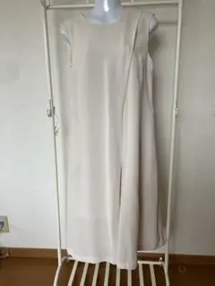 アズールバイマウジー　サロペット　ベージュ