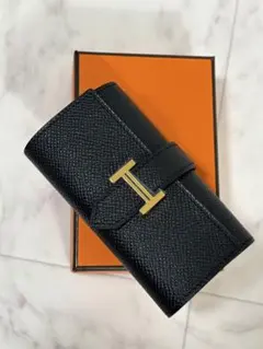 新品未使用　HERMES ベアン 4連 キーケース ブラックのサムネイル