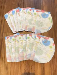 セサミストリート bibsters 使い捨てビブ 20枚入り