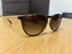 Ray-Ban ブラウン キャットアイ サングラス