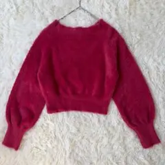 ボリュームスリーブショート丈起毛ニット　濃ピンク　オフショルダー　長袖◆A914