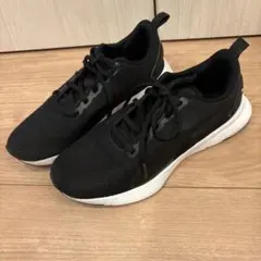 Puma ブラック スニーカー