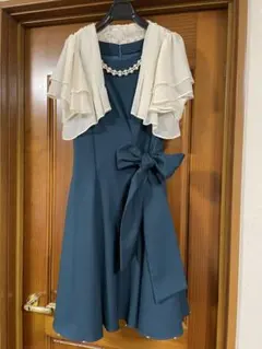 ダークグリーン パーティードレス レースショール付き