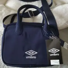 未使用品 umbro ❀ 2way ショルダーバッグ 撥水加工 ネイビーのサムネイル