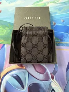 GUCCI GG柄 ミニポーチ 巾着型 ネックストラップ付きのサムネイル