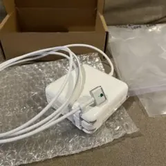 Macbook Pro ノートパソコン 充電器　電源アダプター