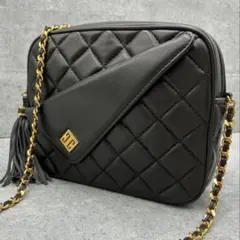 ✨極美品✨ジバンシィ　キルティング　レザー　チェーン　ショルダーバッグ　ブラックのサムネイル