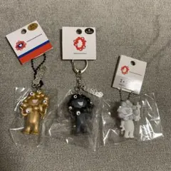 関西万博　ミャクミャク　PVCキーホルダー　白、黒、ゴールドセット