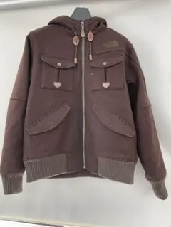 THE NORTH FACE アウターのサムネイル