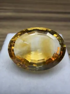 天然シトリン　8.810ct うっすらバイカラー