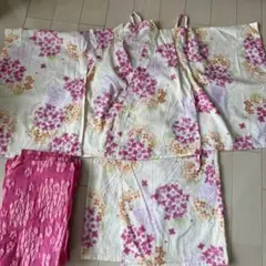 KUMIKYOKU 花柄 浴衣　ガールLサイズ　120-130のサムネイル
