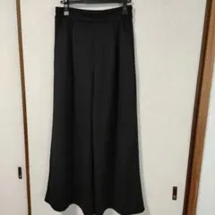 黒　ガウチョパンツ　ウエストタック入りワイドパンツ　大きいサイズ　ゆったりサイズ