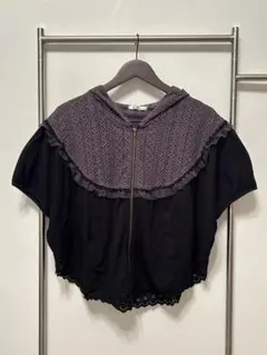 アクシーズファム axes femme フード付き黒パーカー 半袖 フリル付き