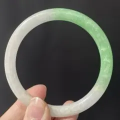 美品 ミャンマー産本翡翠バングル 緑 - メルカリ