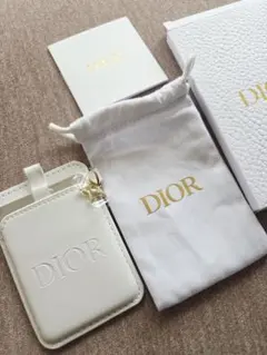 Dior ノベルティ スマホミラー ケース付き ホワイトのサムネイル