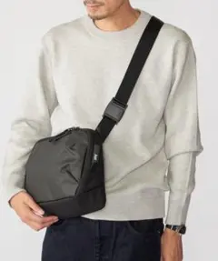 【美品】SHIPS 別注 Aer TECH SLINGのサムネイル