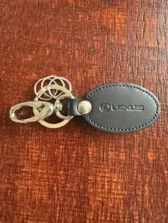 LEXUS オリジナル本革製キーホルダー（フック・小リング付）のサムネイル