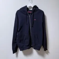 大人気☆シュプリーム スモールボックスロゴ フードロゴ ジップアップ パーカー Supreme☆送関込☆厳選☆お洒落なスモールボックスロゴパーカー