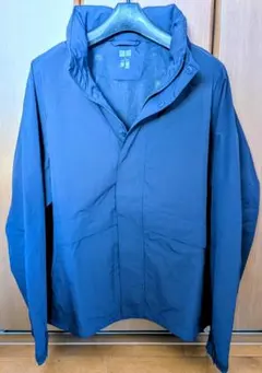 ユニクロ ウィンドプルーフスタンドブルゾン ネイビー（M）
